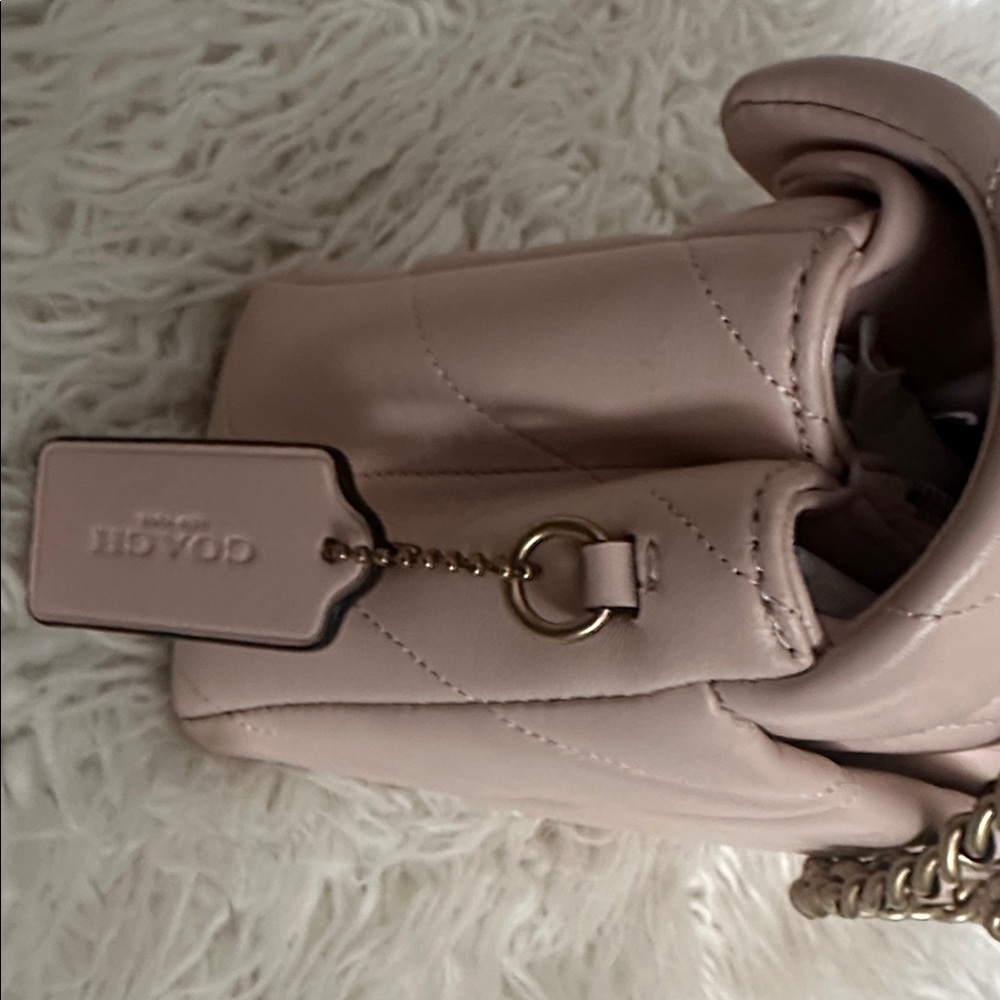 Coach Quilted Shoulder Bag in Blush with Gold Hardware - Picture 4 of 5
